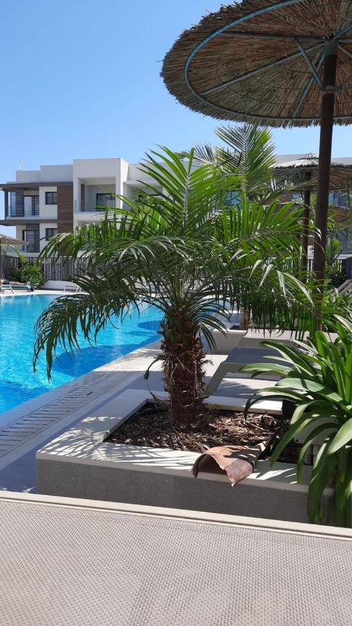 Cosmos Residence Paralimni Buitenkant foto