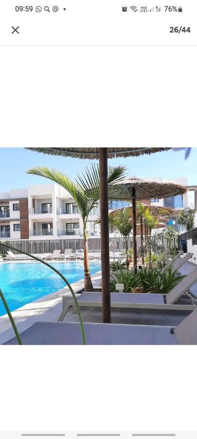 Cosmos Residence Paralimni Buitenkant foto