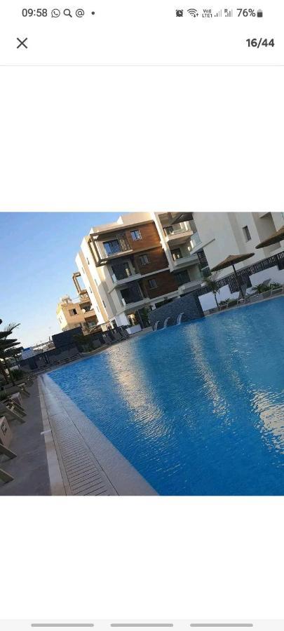 Cosmos Residence Paralimni Buitenkant foto