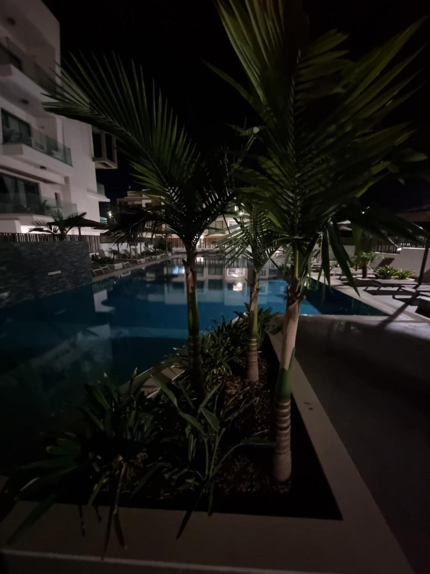 Cosmos Residence Paralimni Buitenkant foto