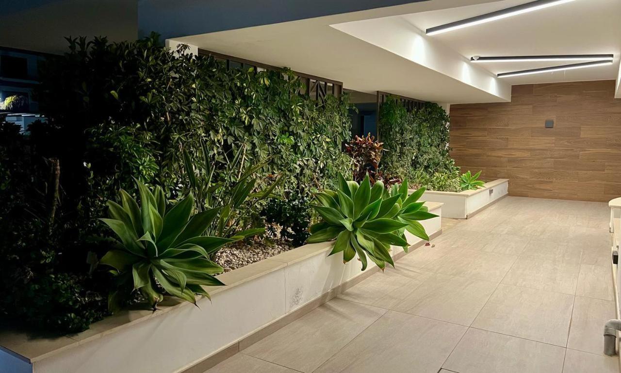 Cosmos Residence Paralimni Buitenkant foto