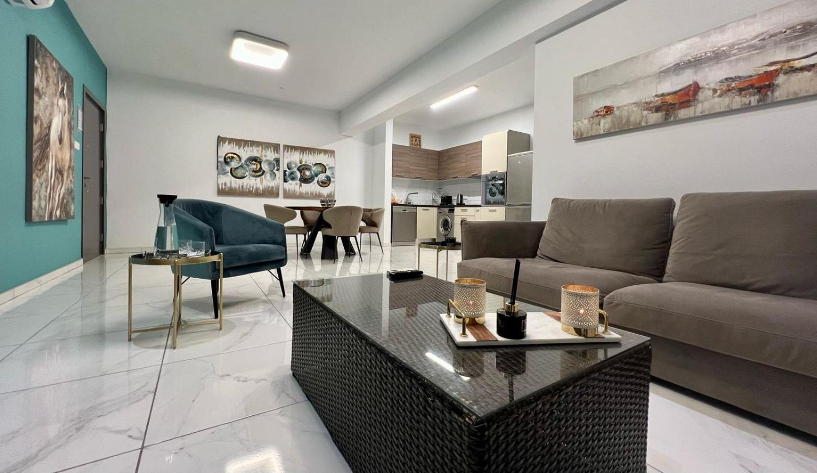 Cosmos Residence Paralimni Buitenkant foto